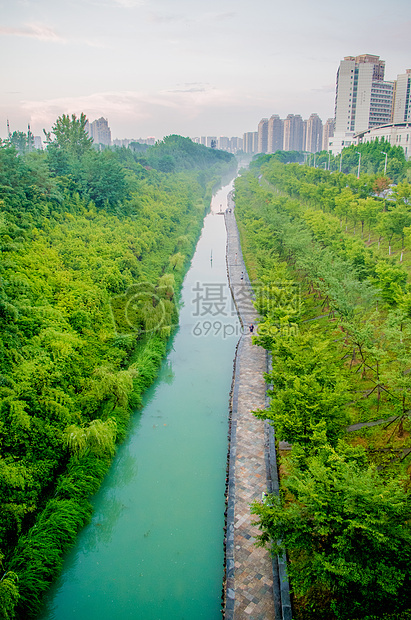 城市晚霞风景图片