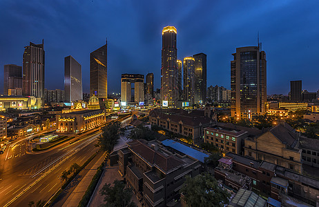 天津夜景照亮小白楼高清图片