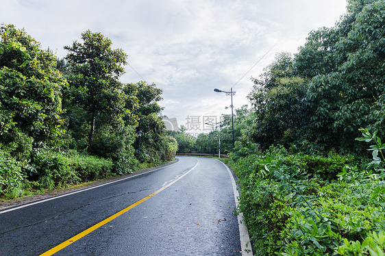 大气美丽风景区傍晚公路图片