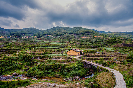 通往山上的小路山雨欲来高清图片