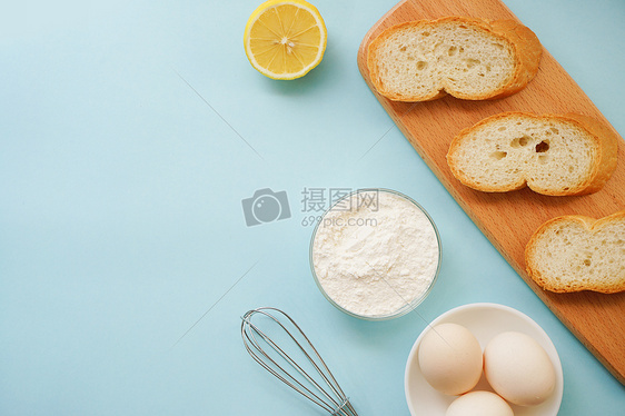 餐桌上的诱人食材图片