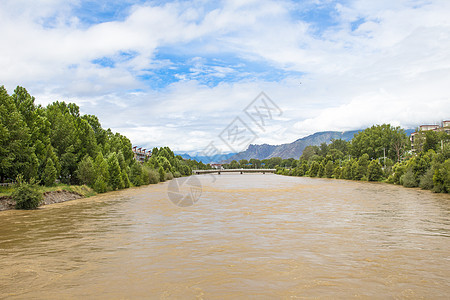西藏拉萨河风光图片