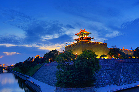 河边夜景西安城墙背景