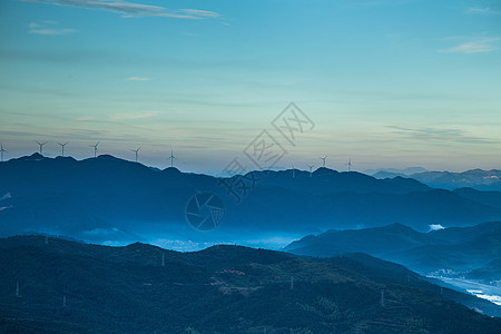 宁波宁海杜鹃山清晨日出风光图片