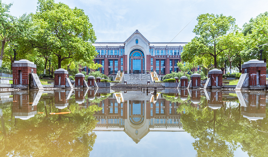 上海华东政法大学图书馆图片