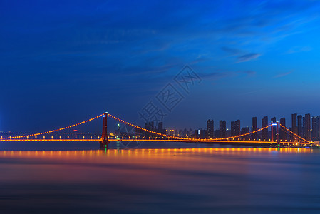 中国交通建设武汉长江大桥夜景背景