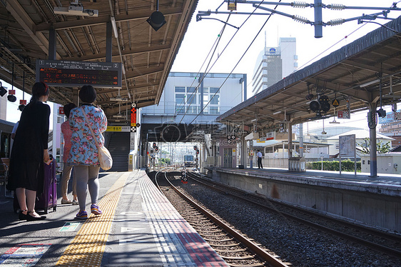 日本火车JR线路站台图片