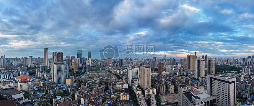武汉城市高楼风光图片