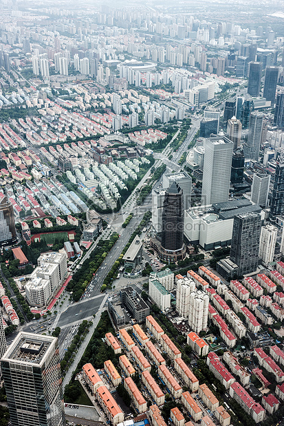 航拍的高度看到的上海的高楼林立图片