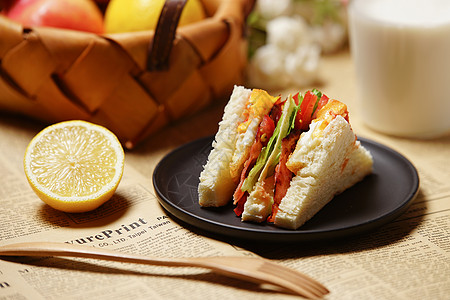 火腿三明治水果与三明治美食组合背景