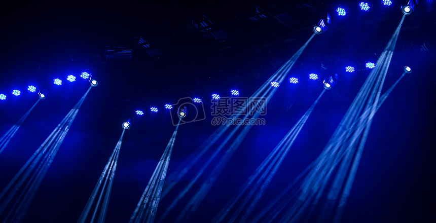 节日舞台的灯光效果图片