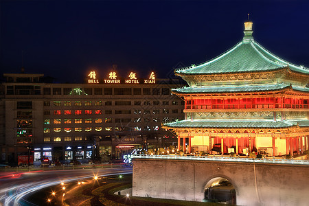 钟楼古城夜景街道高清图片