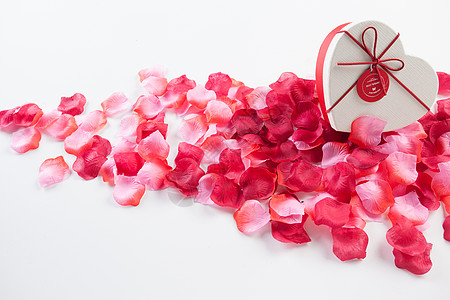 花瓣与礼盒婚庆广告高清图片
