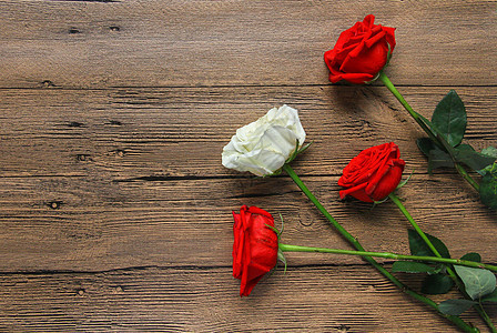 木纹七夕情人节红玫瑰静物素材背景图片