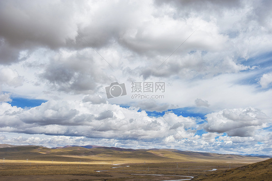 西藏的天与地图片