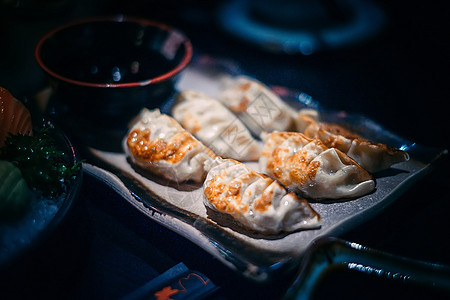 日式煎饺日料烤饺子高清图片