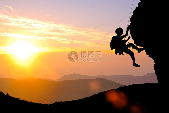 创意合成 勇攀高峰登山团队.