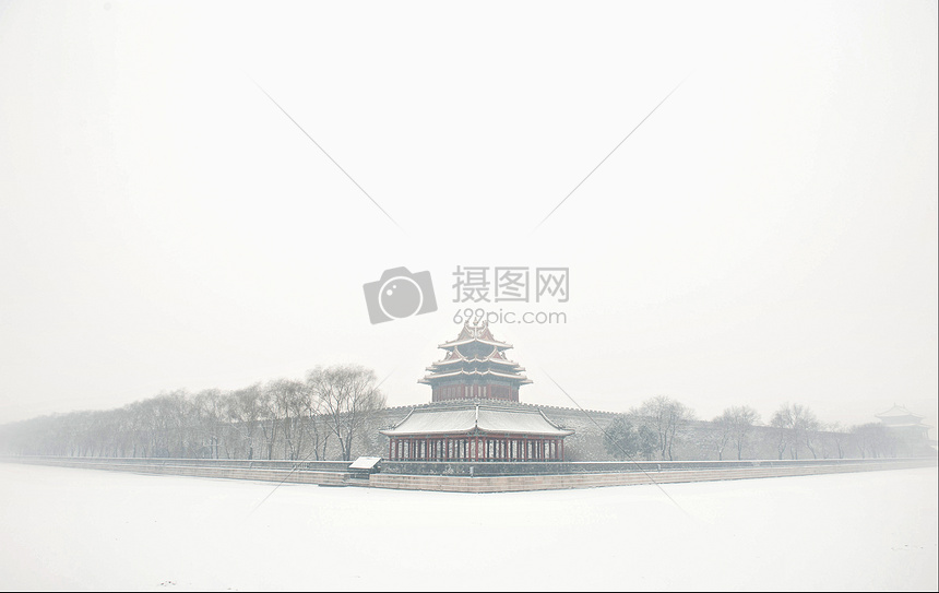 雪后角楼图片