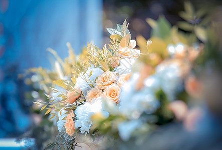 婚礼手捧花玫瑰花瓣背景高清图片