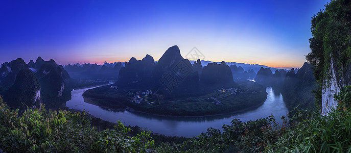 太阳星空仙人台晨光背景