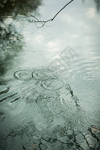 杭州西湖雨景高清图片
