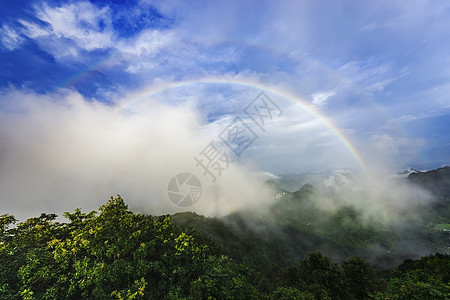 彩虹山山间彩虹背景