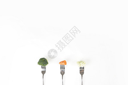 白菜木耳叉子和蔬菜背景