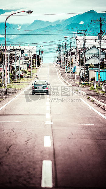 日本北海道富良野迷人街道图片