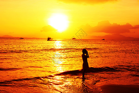 海边看夕阳高清图片