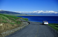 新疆赛里木湖公路图片