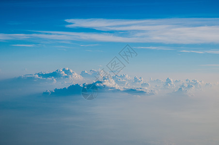 飞机美图三万英尺以上的天空背景