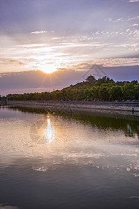 河边风景景山夕阳背景