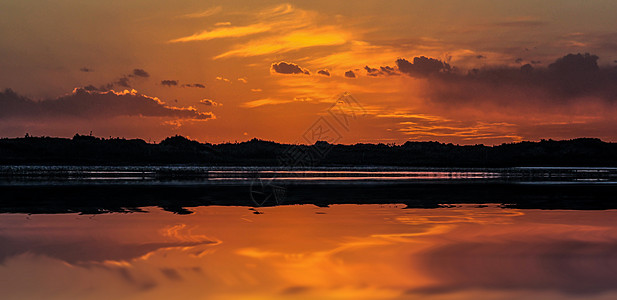 青海湖夕阳图片