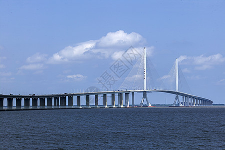 上海长江上海到崇明的长江大桥背景