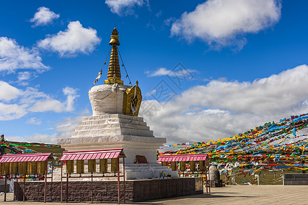 经幡塔阿里的白塔背景