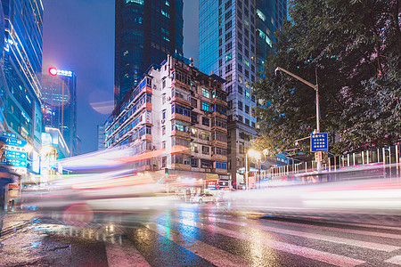 川流不息的街道重庆街道夜景车轨背景