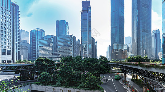 玻璃路高楼林立的城市新貌背景