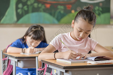 小学生上课学生上课学习状态背景