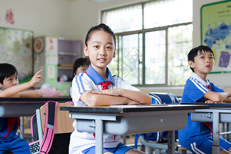 上课举手发言课堂举手发言认真上课的小学生同学背景