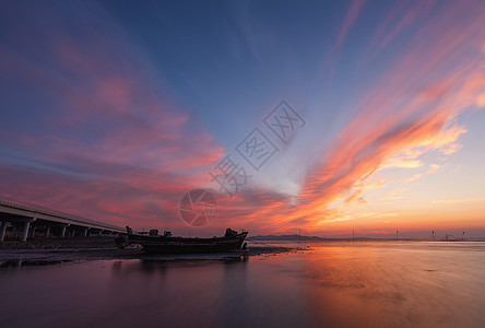 大连海景绯红之翼背景