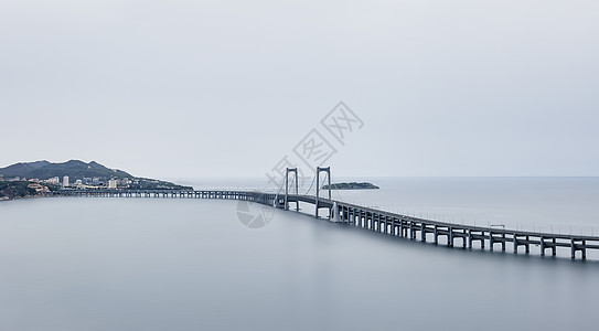 海上小岛大连极简风格城市建筑跨海大桥背景