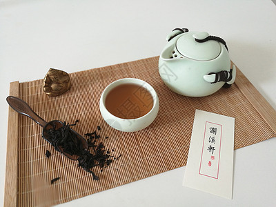 茶叶和茶壶图片