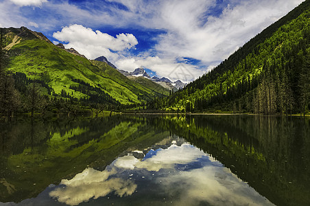 古墨山水似古似今四姑娘山景区背景