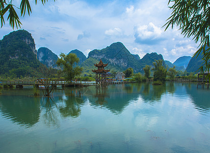 夏日唯美靖西鹅泉山水画背景图片