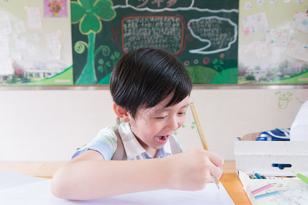 青春活力的小学生图片