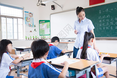 教师节老师与学生图片