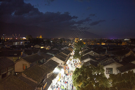 穷游中国元素大理古镇夜景背景