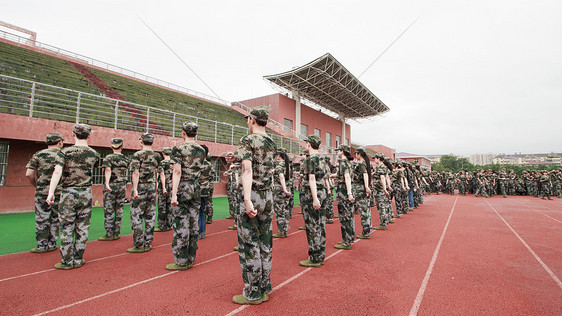 大学新生军训图片素材_免费下载_jpg图片格式