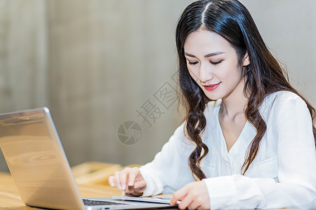 电子商务女生背景