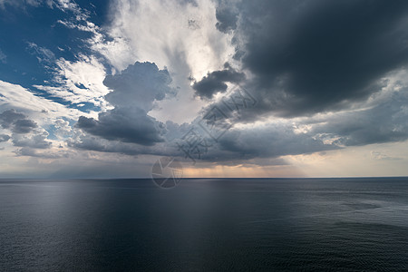 气象云乌云耶稣光天空背景